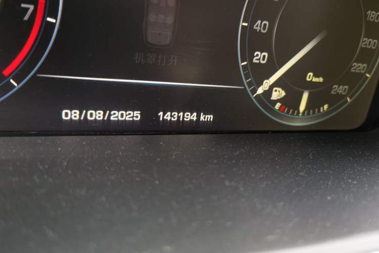 Used Land Rover Range Sport 2014 3.0 SC V6 HSE DYNAMIC Odometer Close Up