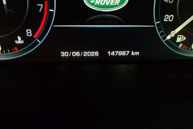 Used Land Rover Range Sport 2014 3.0 SC V6 HSE DYNAMIC Odometer Close Up