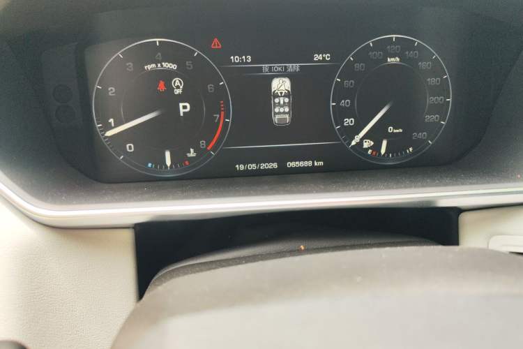 Used Land Rover Range Sport 2014 3.0 SC V6 HSE DYNAMIC Odometer Close Up