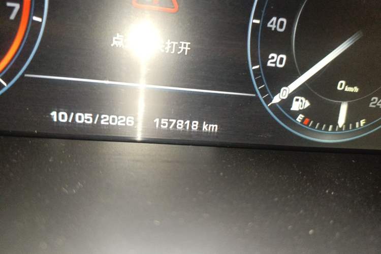 Used Land Rover Range Sport 2014 3.0 SC V6 HSE DYNAMIC Odometer Close Up