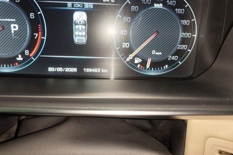 Used Land Rover Range Sport  Odometer Close Up