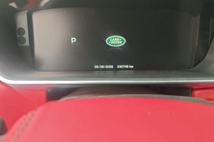 Used Land Rover Range Sport 2014 3.0 SC V6 HSE DYNAMIC Odometer Close Up
