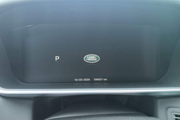 Used Land Rover Range Sport 2014 3.0 SC V6 HSE Odometer Close Up