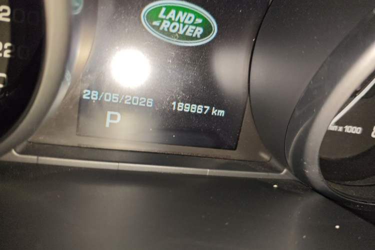 Used Land Rover Range Sport 2014 3.0 SC V6 HSE Odometer Close Up