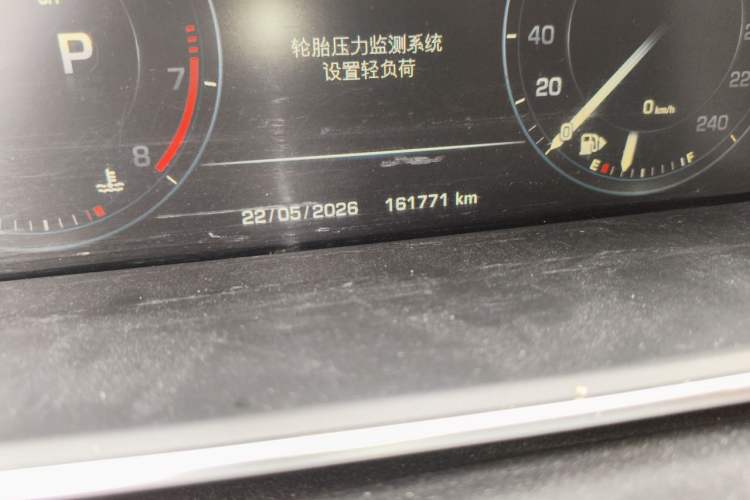 Used Land Rover Range Sport 2014 3.0 SC V6 HSE DYNAMIC Odometer Close Up