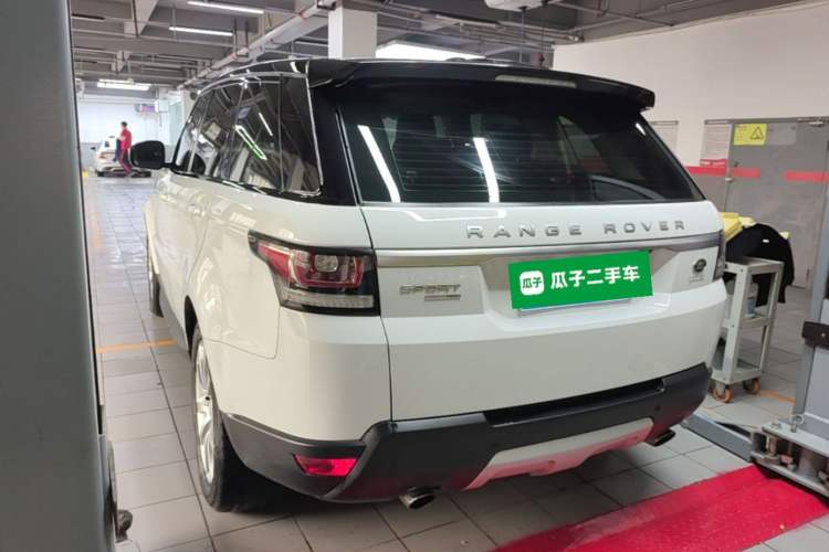 Used Land Rover Range Sport  Rear Left 45 Deg