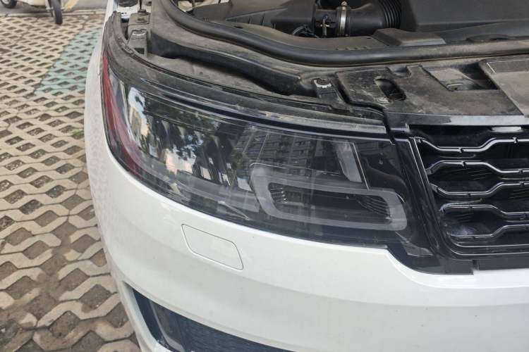 Used Land Rover Range Sport 2014 3.0 SC V6 HSE Right Front Headlight
