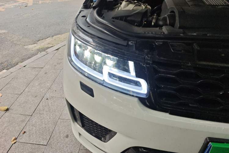 Used Land Rover Range Sport 2014 3.0 SC V6 HSE Right Front Headlight