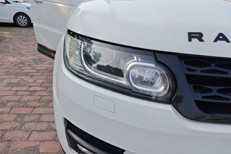 Used Land Rover Range Sport 2014 3.0 SC V6 HSE DYNAMIC Right Front Headlight