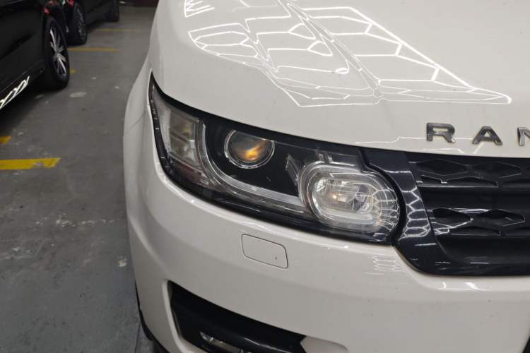 Used Land Rover Range Sport 2014 3.0 SC V6 HSE DYNAMIC Right Front Headlight