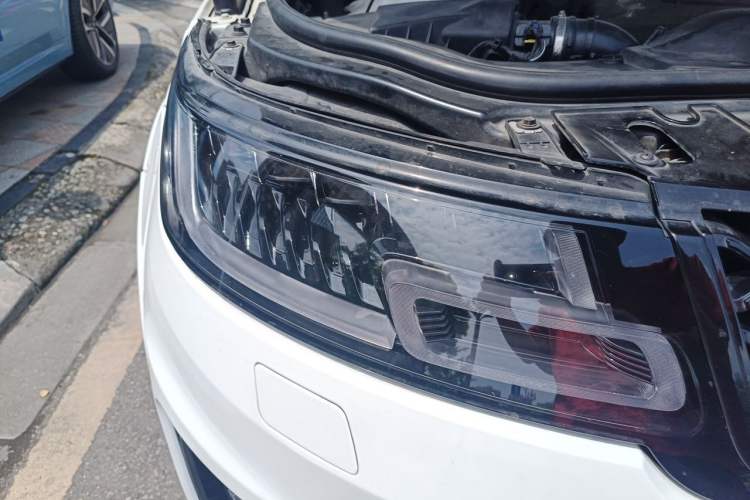 Used Land Rover Range Sport 2014 3.0 SC V6 HSE Right Front Headlight