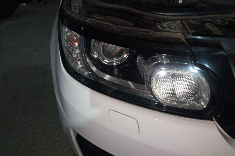 Used Land Rover Range Sport  Right Front Headlight