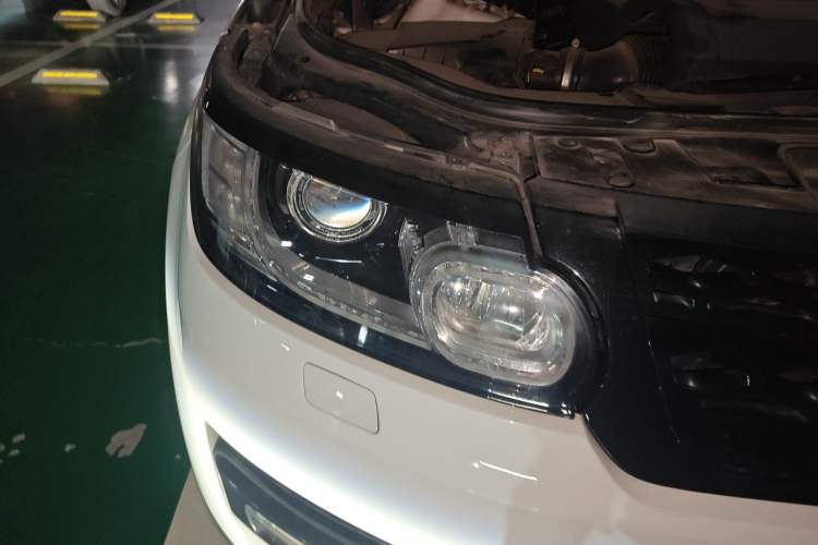Used Land Rover Range Sport 2014 3.0 SC V6 HSE DYNAMIC Right Front Headlight