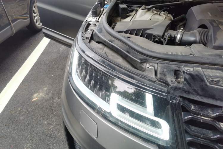 Used Land Rover Range Sport  Right Front Headlight