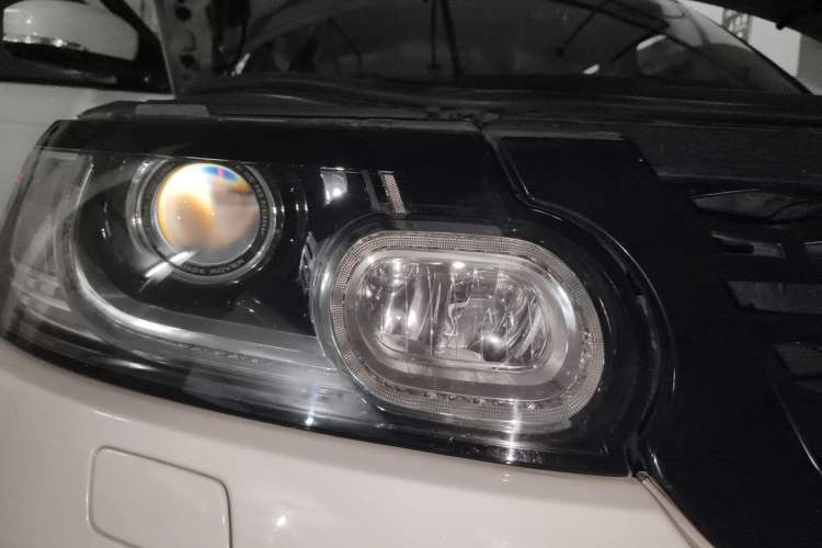 Used Land Rover Range Sport 2014 3.0 SC V6 HSE Right Front Headlight