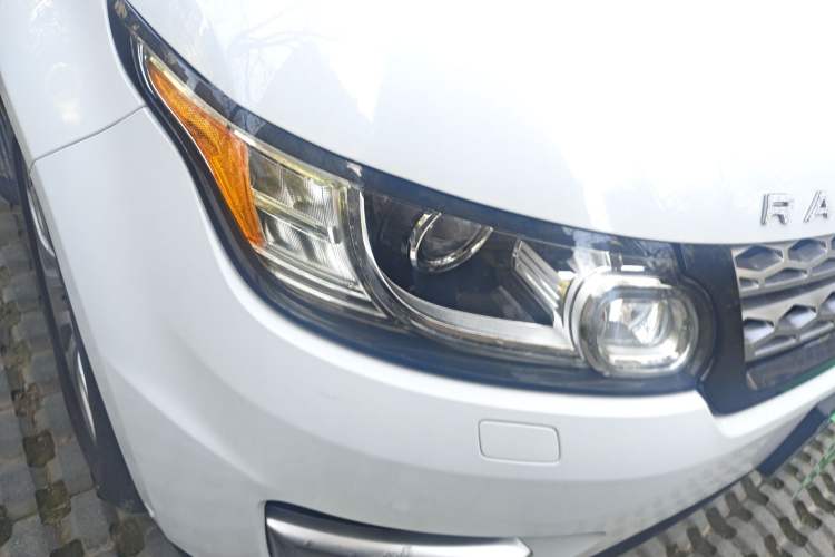 Used Land Rover Range Sport 2014 3.0T V6 Gasoline Version U.S. Specification Right Front Headlight