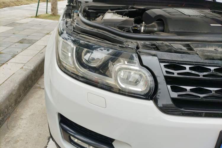 Used Land Rover Range Sport 2014 3.0 SC V6 HSE DYNAMIC Right Front Headlight