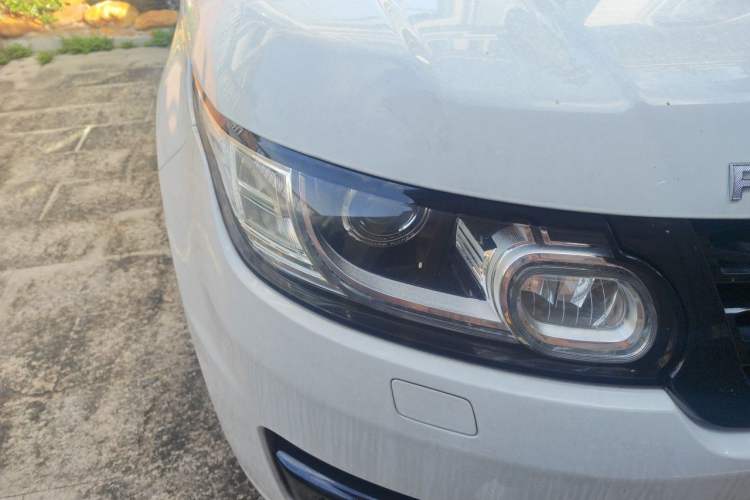 Used Land Rover Range Sport 2014 3.0 SC V6 HSE Right Front Headlight