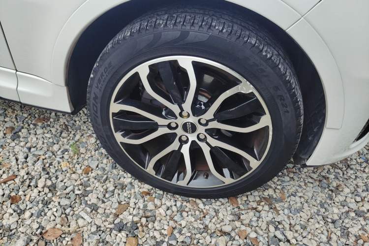 Used Land Rover Range Sport 2014 3.0 SC V6 HSE DYNAMIC Right Front Wheel Hub
