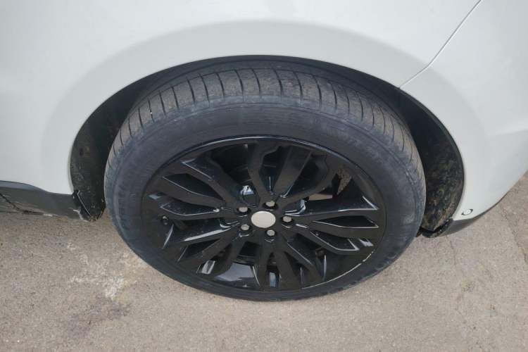 Used Land Rover Range Sport 2014 3.0 SC V6 HSE Right Front Wheel Hub