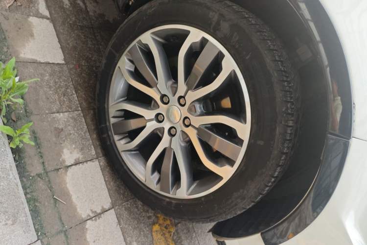 Used Land Rover Range Sport 2014 3.0 SC V6 HSE DYNAMIC Right Front Wheel Hub