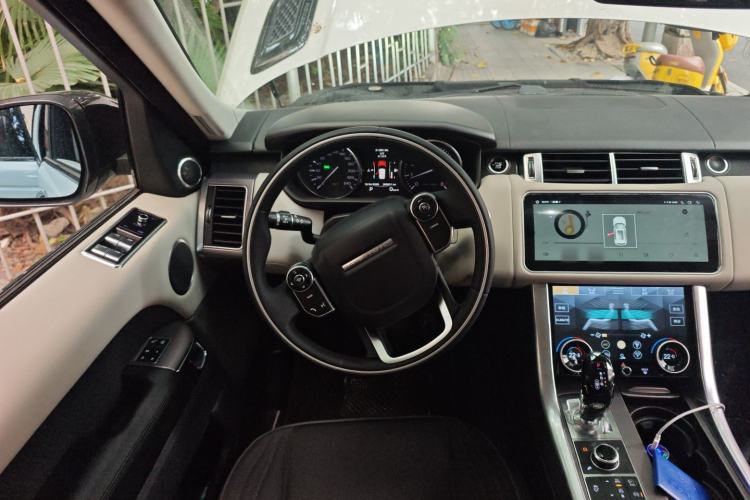 Used Land Rover Range Sport 2014 3.0 SC V6 HSE Steering Wheel