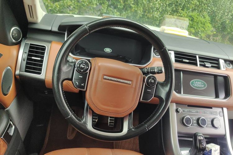 Used Land Rover Range Sport 2014 3.0 SC V6 HSE DYNAMIC Steering Wheel