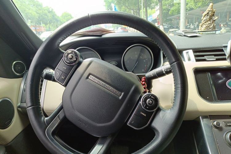 Used Land Rover Range Sport 2014 3.0 SC V6 HSE Steering Wheel