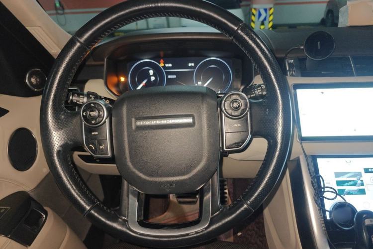 Used Land Rover Range Sport 2014 3.0 SC V6 HSE DYNAMIC Steering Wheel