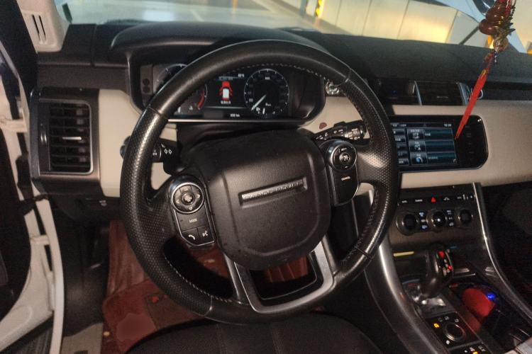 Used Land Rover Range Sport 2014 3.0 SC V6 HSE Steering Wheel