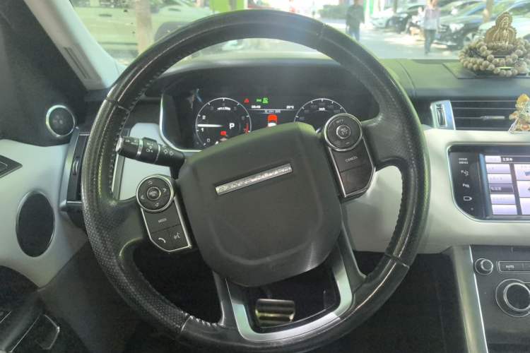 Used Land Rover Range Sport 2014 3.0 SC V6 HSE DYNAMIC Steering Wheel