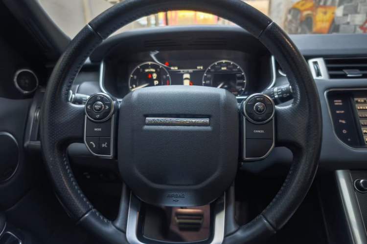 Used Land Rover Range Sport 2014 3.0 SC V6 HSE DYNAMIC Steering Wheel