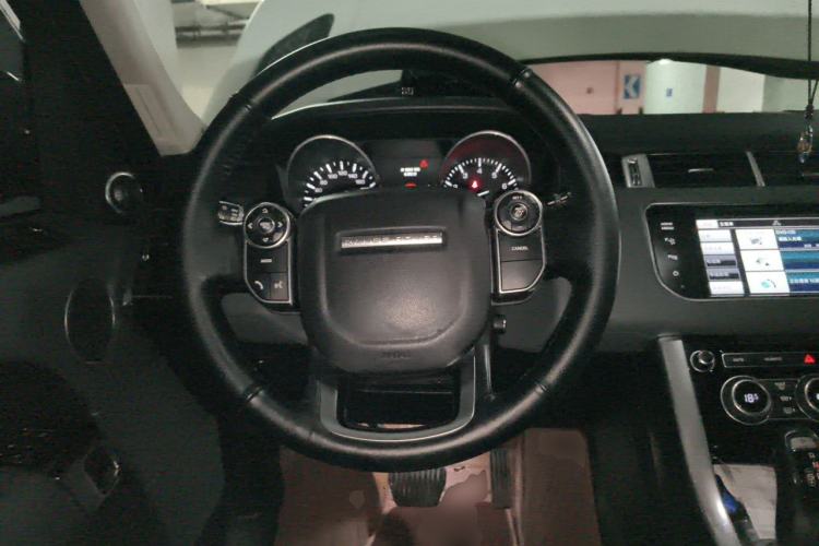 Used Land Rover Range Sport 2014 3.0 SC V6 HSE Steering Wheel