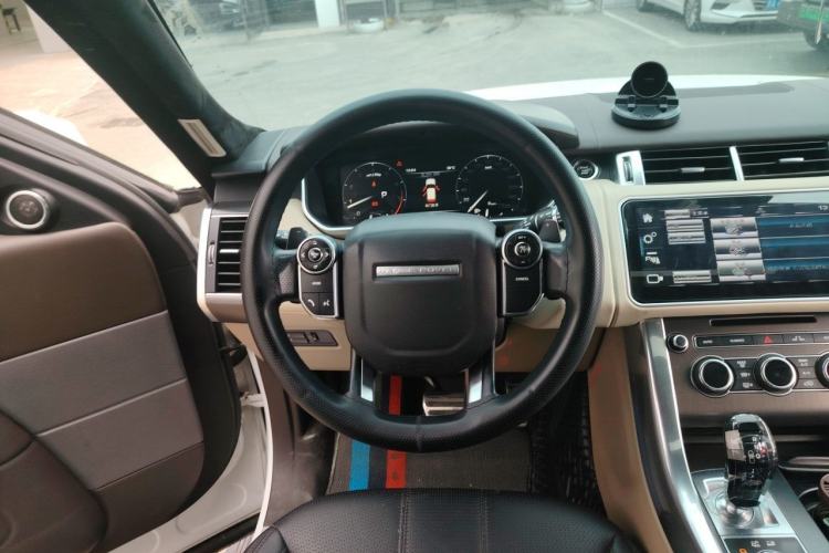 Used Land Rover Range Sport 2014 3.0 SC V6 HSE Steering Wheel