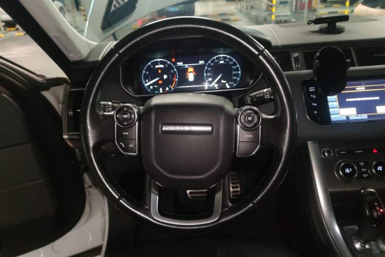 Used Land Rover Range Sport 2014 3.0 SC V6 HSE DYNAMIC Steering Wheel