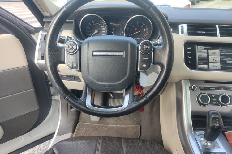 Used Land Rover Range Sport 2014 3.0 SC V6 HSE Steering Wheel