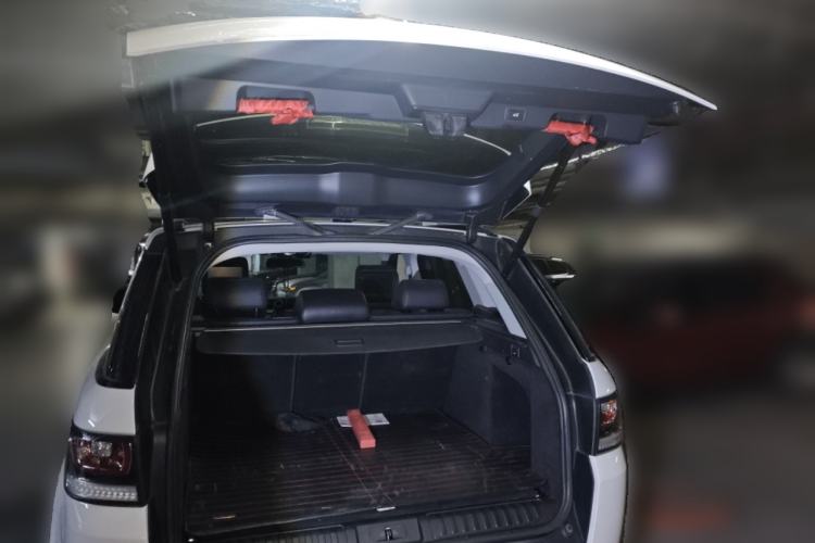 Used Land Rover Range Sport 2014 3.0 SC V6 HSE Trunk