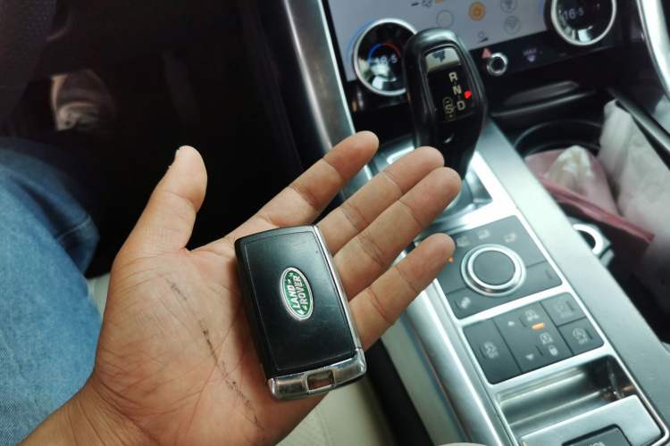 Used Land Rover Range Sport  Vehicle Key