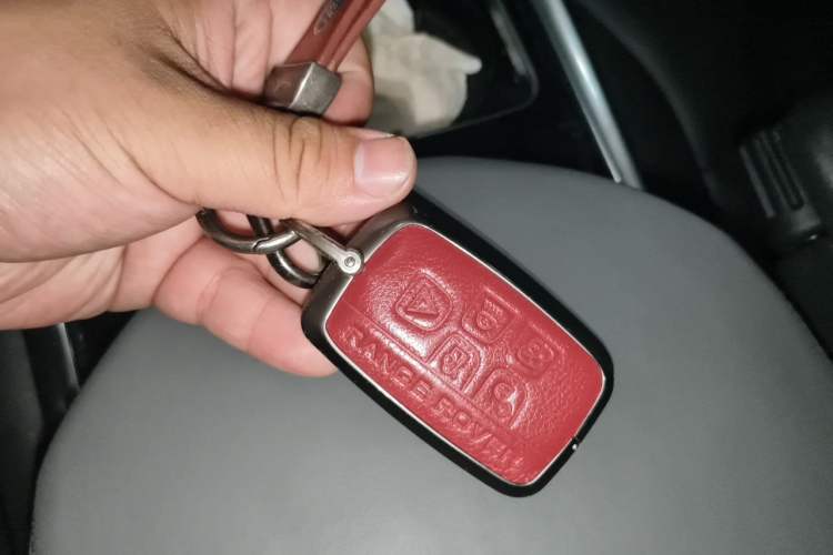 Used Land Rover Range Sport 2014 3.0 SC V6 HSE Vehicle Key