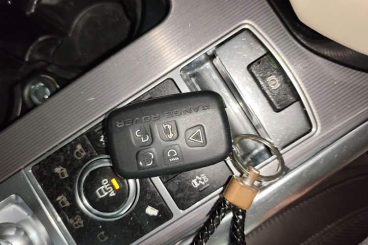 Used Land Rover Range Sport  Vehicle Key