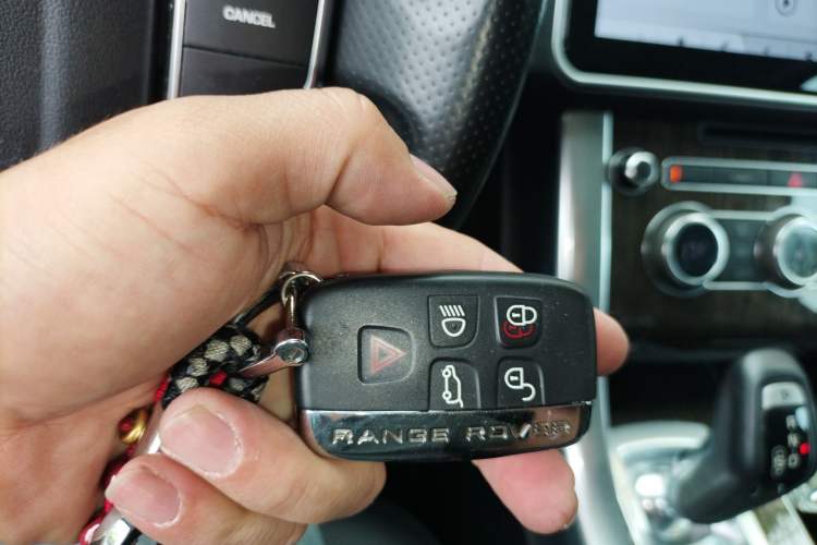 Used Land Rover Range Sport 2014 3.0 SC V6 HSE DYNAMIC Vehicle Key