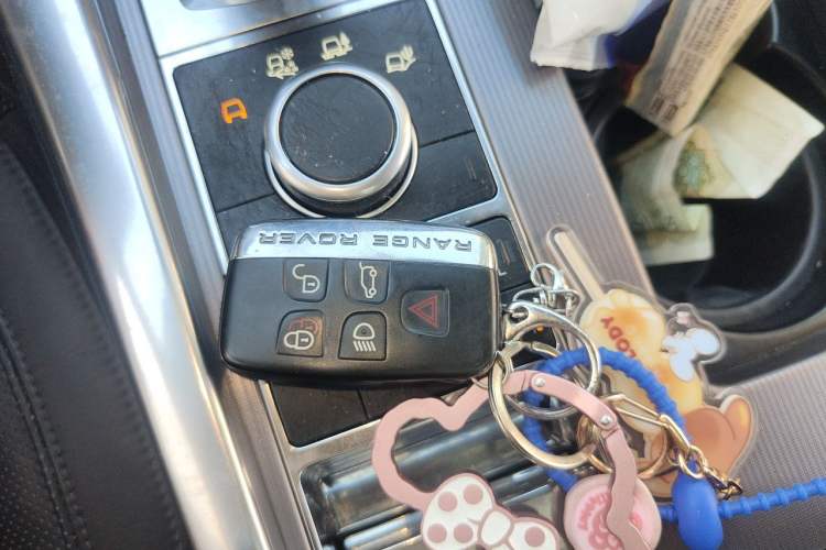 Used Land Rover Range Sport 2014 3.0 SC V6 HSE Vehicle Key