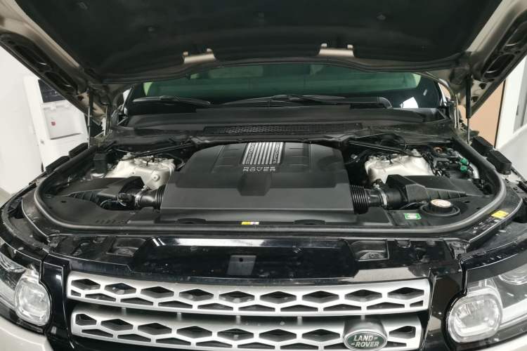 Used Land Rover Range Sport 2014 3.0T V6 Gasoline Version U.S. Specification Engine Bay