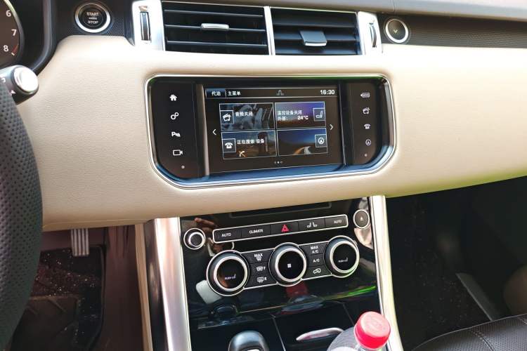 Used Land Rover Range Sport 2015 3.0 SC V6 HSE Audio And AC Panel
