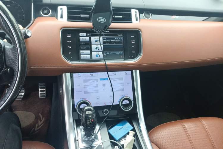 Used Land Rover Range Sport 2015 3.0 SDV6 HSE DYNAMIC Audio And AC Panel