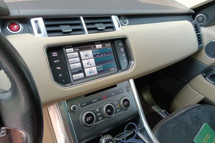 Used Land Rover Range Sport 2015 3.0 SDV6 HSE Audio And AC Panel