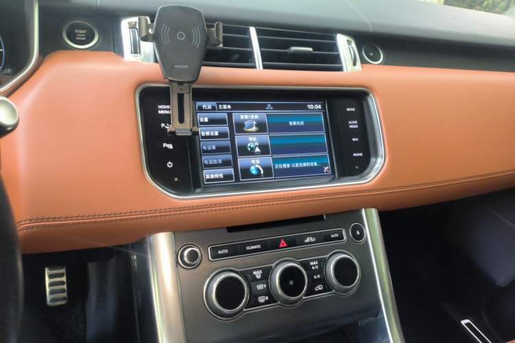 Used Land Rover Range Sport 2015 3.0 SC V6 HSE DYNAMIC Audio And AC Panel