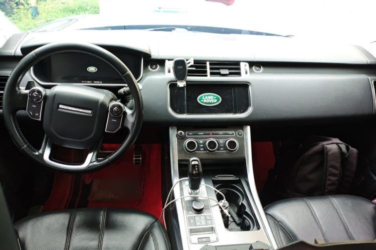 Used Land Rover Range Sport 2015 3.0 SC V6 HSE DYNAMIC Center Console