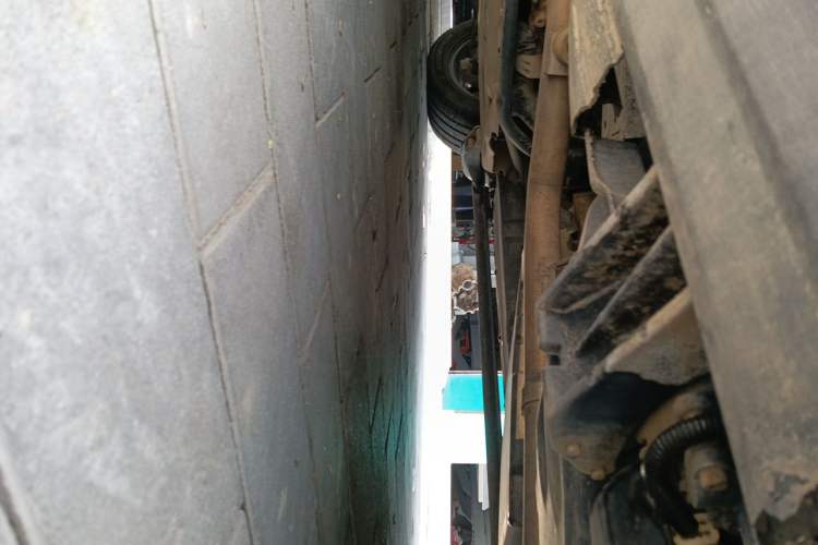 Used Land Rover Range Sport 2015 3.0 SDV6 HSE Chassis Rear Left