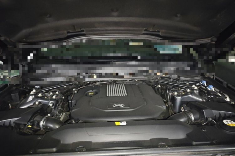 Used Land Rover Range Sport 2015 3.0 SDV6 HSE Engine Bay